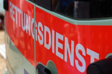 Damit Angehörige bei Unfällen verständigt werden: Legen Sie im Smartphone einen Notfallkontakt an